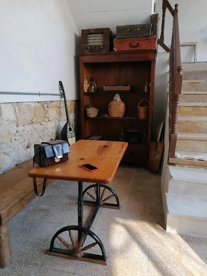 Le Mat Hostel Larnaca